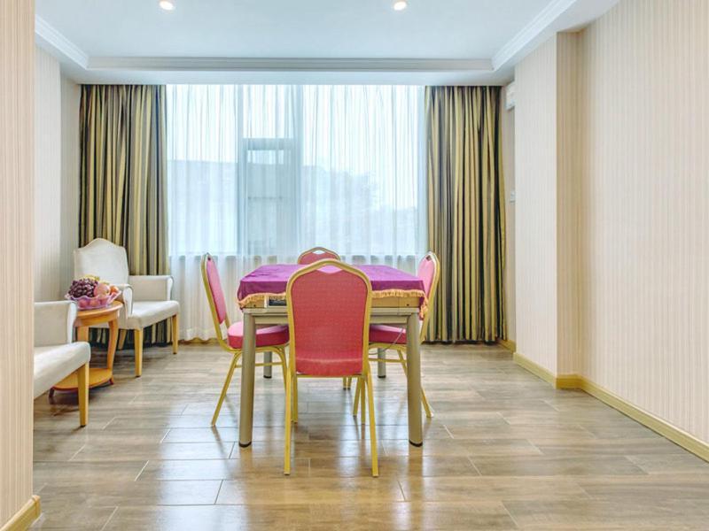 Vienna Hotel Guilin Airport Road Rongshan Bagian luar foto