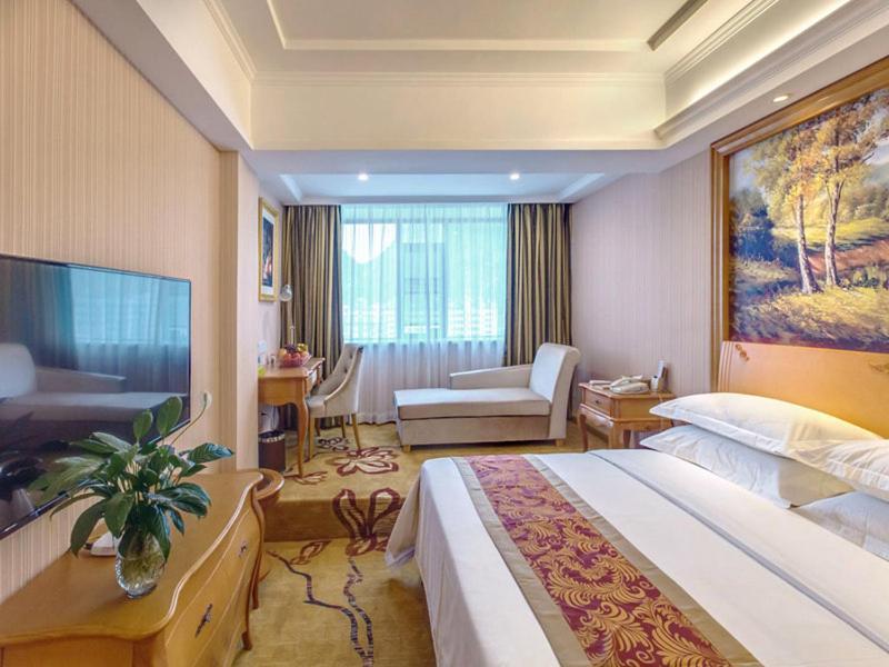 Vienna Hotel Guilin Airport Road Rongshan Bagian luar foto