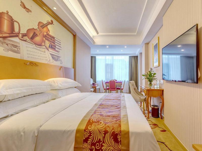 Vienna Hotel Guilin Airport Road Rongshan Bagian luar foto